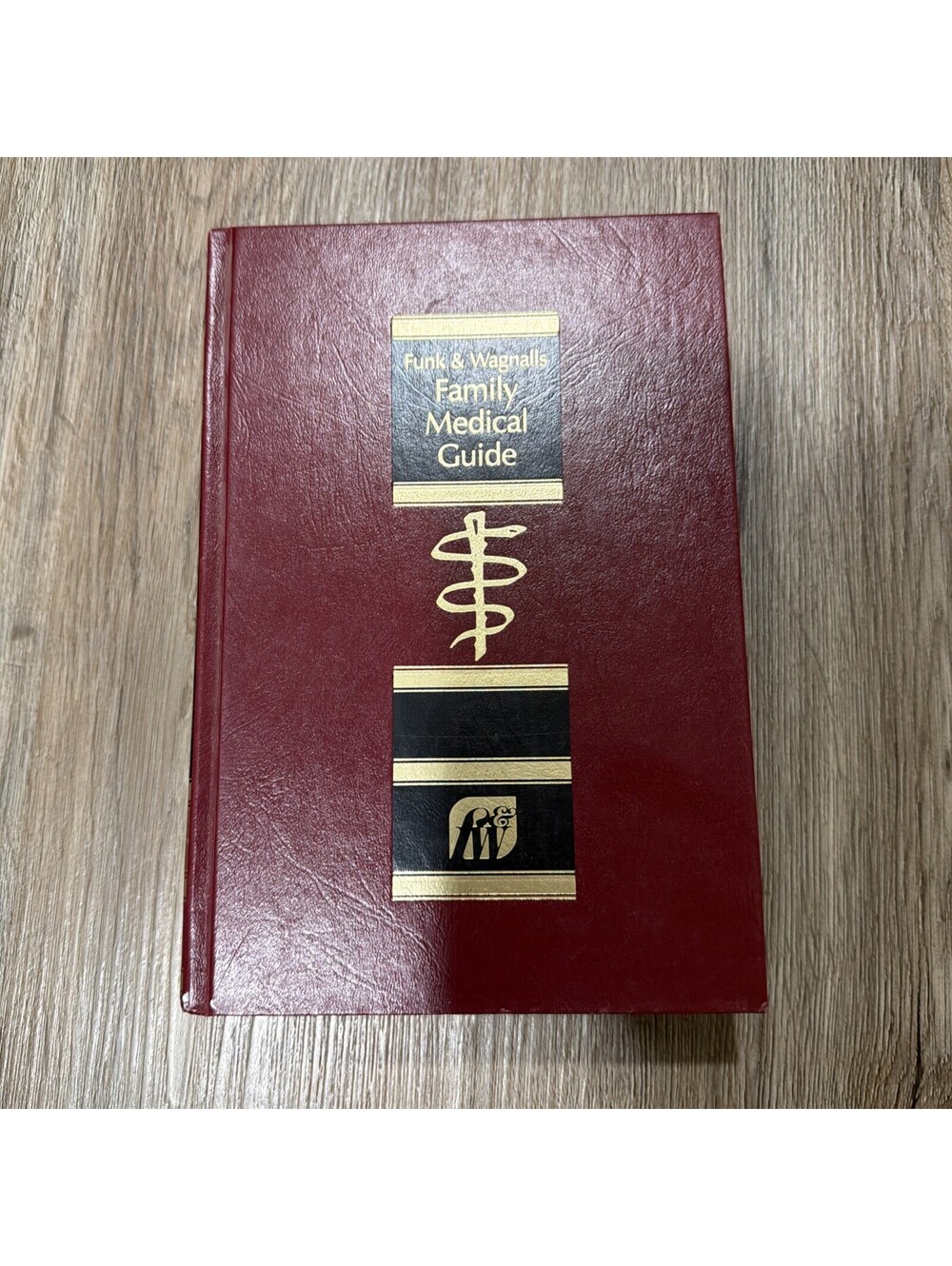 Funk & Wagnalls Family Medical Guide 574 Pages Hardbound